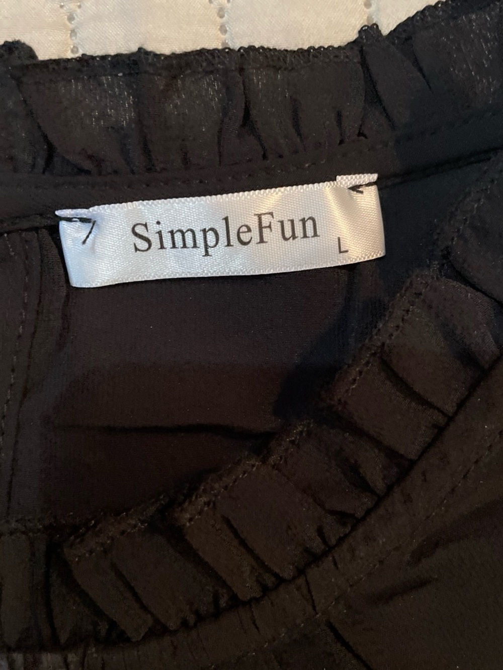 Simple Black Sleeveless Ruffle-Neck Shell - Picture 5 of 8